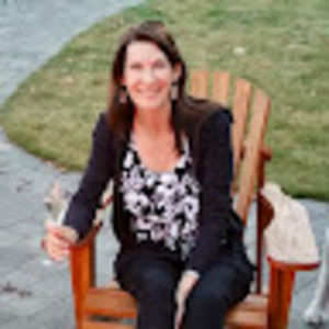 Meet your Posher, Elaine